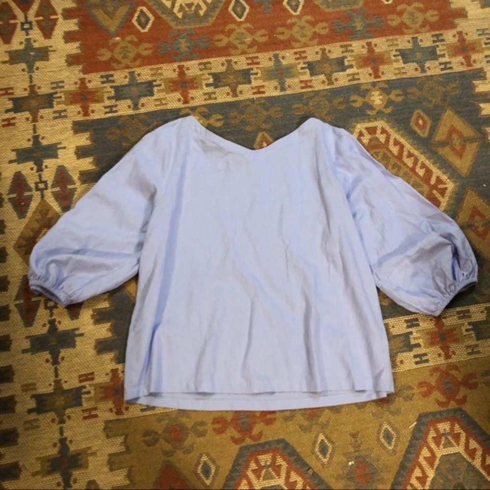 🔴 LOFT Lightweight blue balloon sleeve blouse top